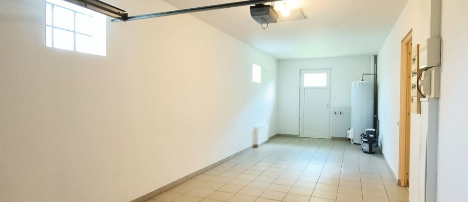 Maison 4 pièces de 110 m² à Acquin-Westbécourt (62380)