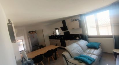 Appartement 4 pièces de 85 m² à Comps (30300)