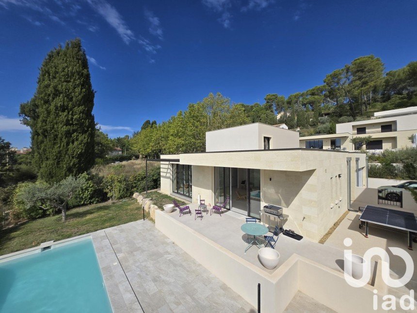 Architect house 5 rooms of 178 m² in Aix-en-Provence (13090)