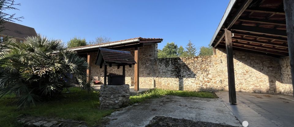 Maison de village 6 pièces de 115 m² à Château-Thierry (02400)