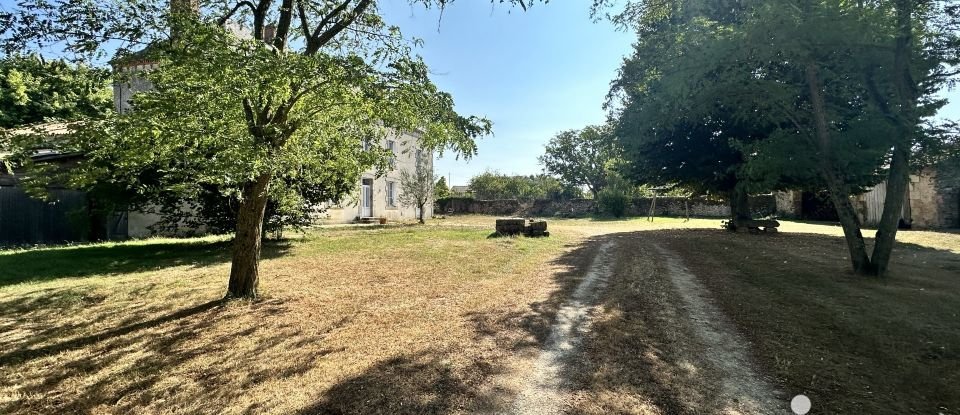 Country house 6 rooms of 175 m² in Thouars (79100)