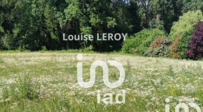 Land of 1,076 m² in Dourdan (91410)