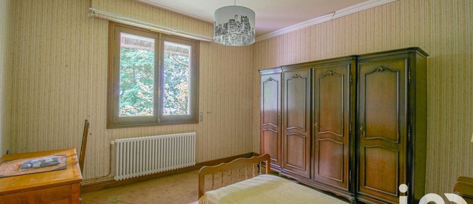 Maison 8 pièces de 333 m² à Malemort (19360)