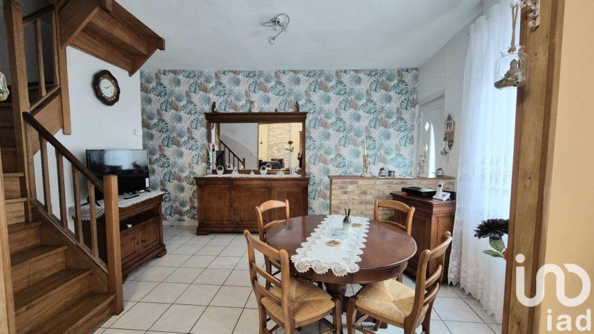 Town house 3 rooms of 83 m² in Sin-le-Noble (59450)