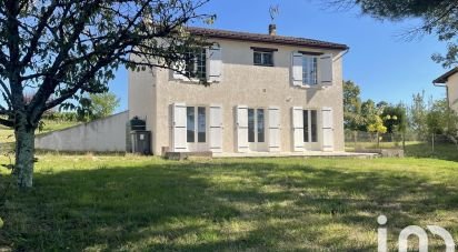 Maison 6 pièces de 116 m² à Singleyrac (24500)