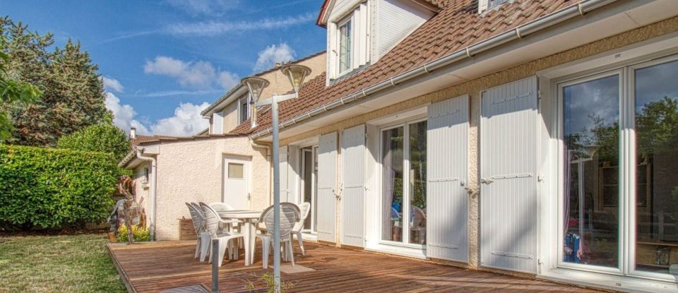 Maison 6 pièces de 155 m² à Andrésy (78570)