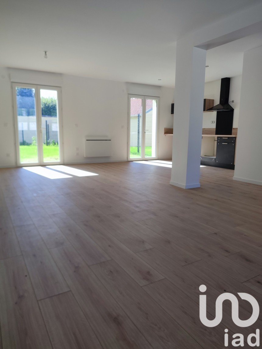 Town house 3 rooms of 81 m² in Provins (77160)