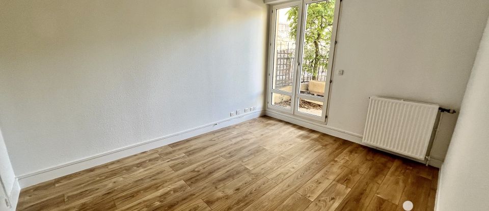 Apartment 3 rooms of 83 m² in - (78290)