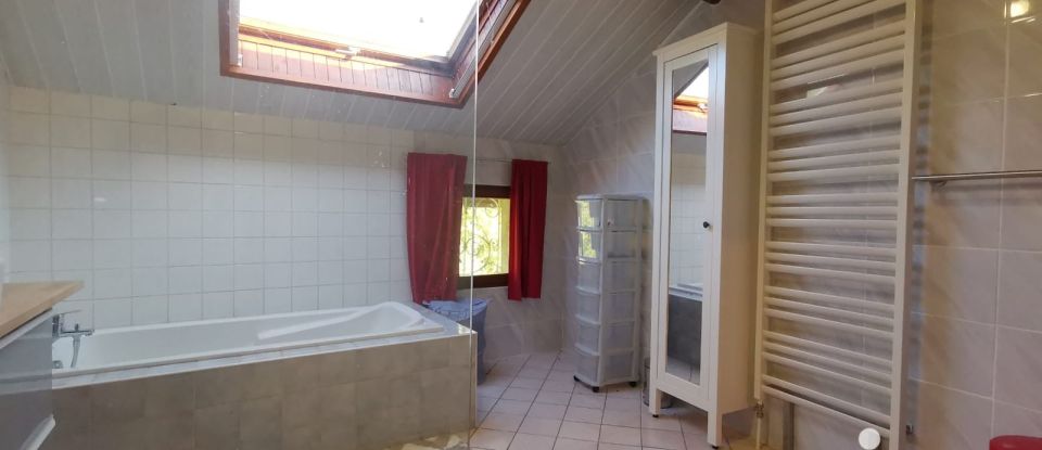 Maison de campagne 4 pièces de 150 m² à Contrevoz (01300)