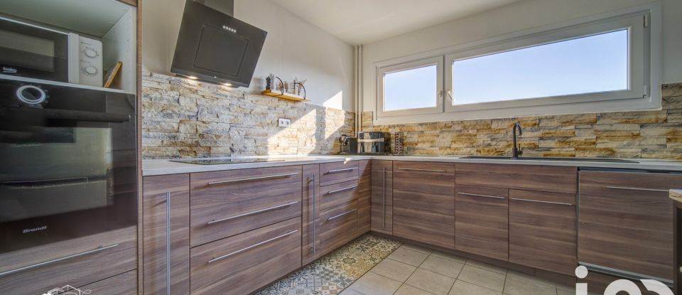 Appartement 4 pièces de 80 m² à Metz (57050)