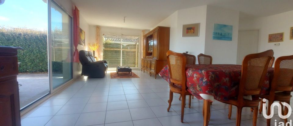 Maison 4 pièces de 93 m² à Vendays-Montalivet (33930)