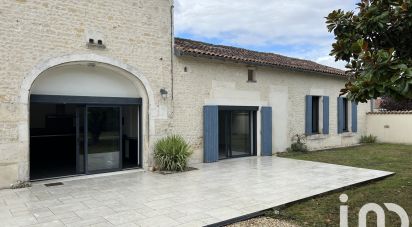 Longère 6 pièces de 204 m² à Germignac (17520)