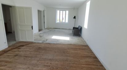 Maison 6 pièces de 155 m² à Saint-Urbain (85230)