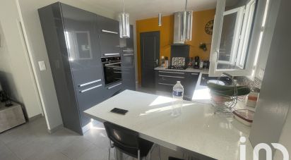 Pavillon 4 pièces de 81 m² à Notre-Dame-de-Bliquetuit (76940)