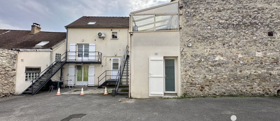 Immeuble de 300 m² à Thiers-sur-Thève (60520)