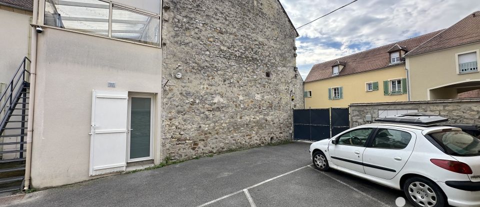 Immeuble de 300 m² à Thiers-sur-Thève (60520)