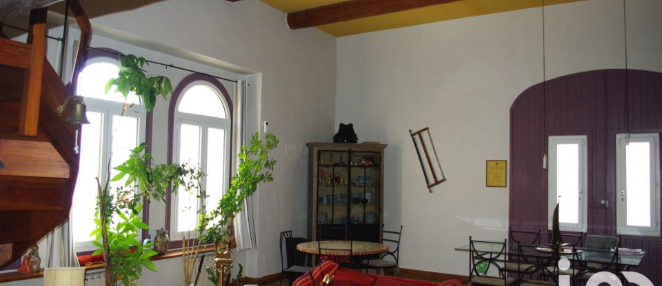 House 6 rooms of 206 m² in Mèze (34140)