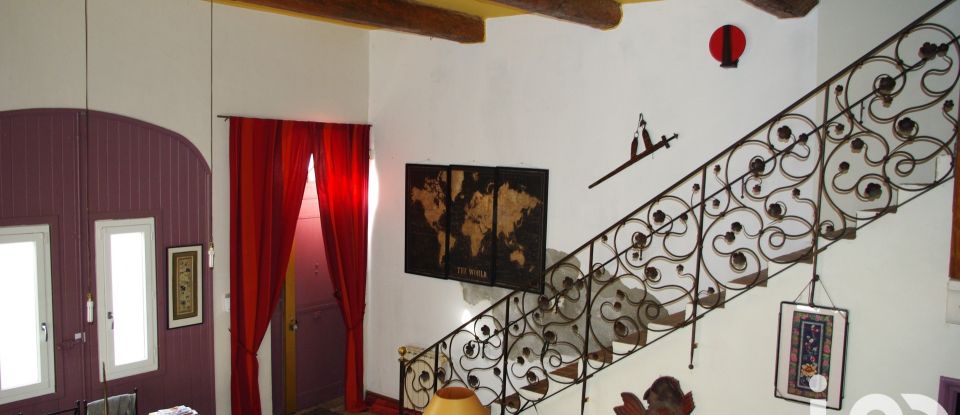 House 6 rooms of 206 m² in Mèze (34140)