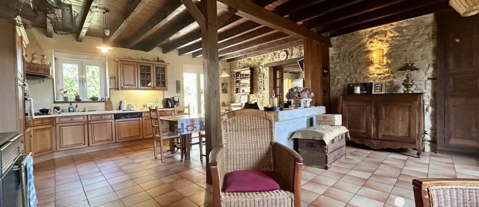 Country house 5 rooms of 177 m² in Gournay (36230)