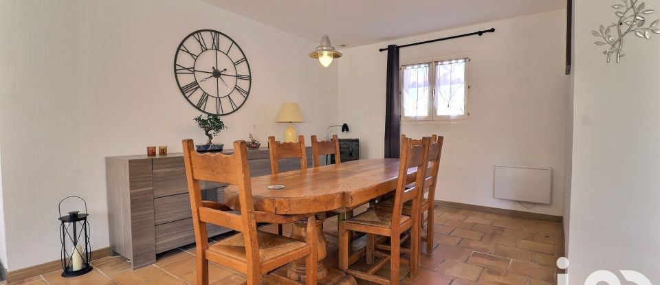 Traditional house 6 rooms of 123 m² in Saint-Julien (83560)