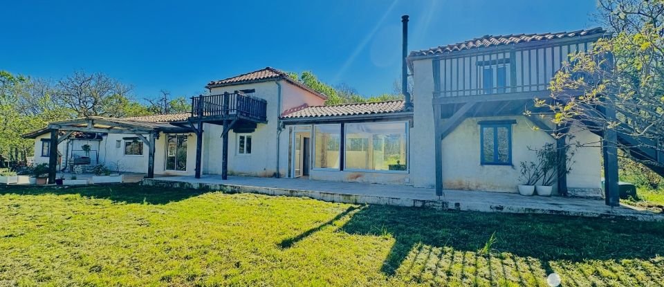 Maison de campagne 6 pièces de 145 m² à Saint-Antonin-Noble-Val (82140)