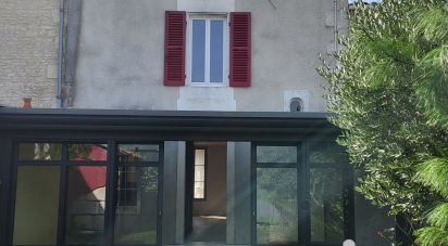 Maison 6 pièces de 128 m² à Niort (79000)