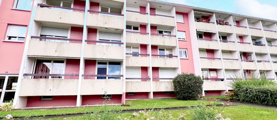 Appartement 4 pièces de 71 m² à Lure (70200)