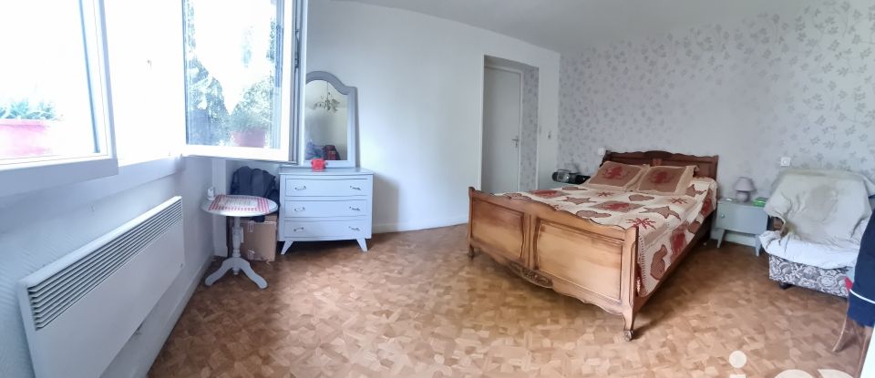 Maison 4 pièces de 126 m² à Saint-Yrieix-la-Perche (87500)