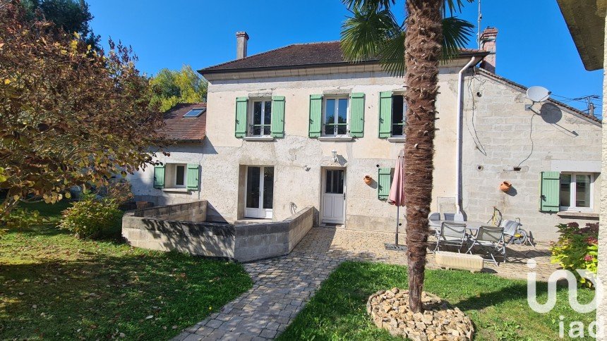 Maison traditionnelle 5 pièces de 119 m² à Domont (95330)