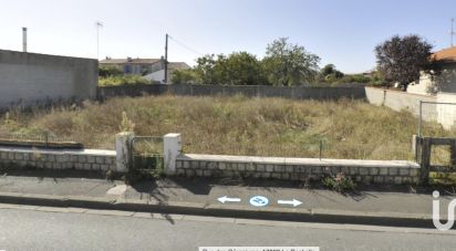 Land of 267 m² in La Rochelle (17000)