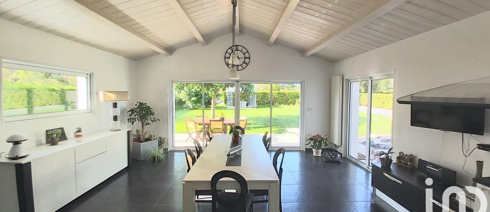 Maison 6 pièces de 120 m² à La Boissière-des-Landes (85430)