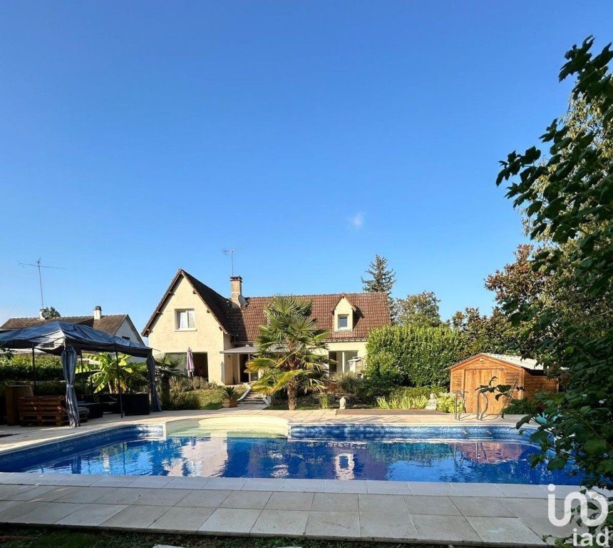 Maison 6 pièces de 146 m² à Joigny (89300)