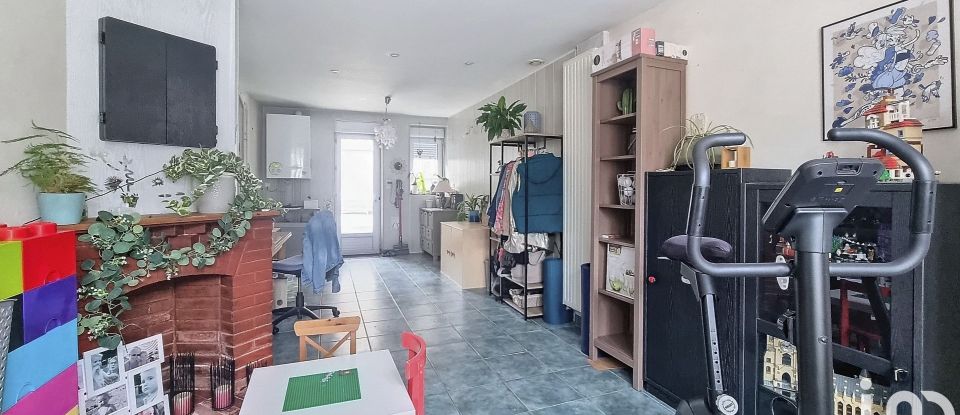 Maison 9 pièces de 206 m² à Bourbon-l'Archambault (03160)