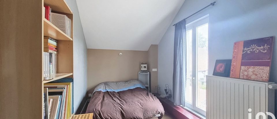 Maison 9 pièces de 206 m² à Bourbon-l'Archambault (03160)