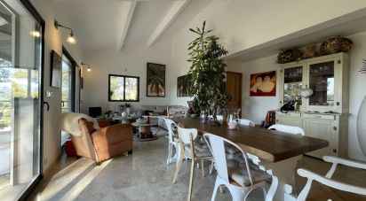 House 9 rooms of 227 m² in La Bouilladisse (13720)