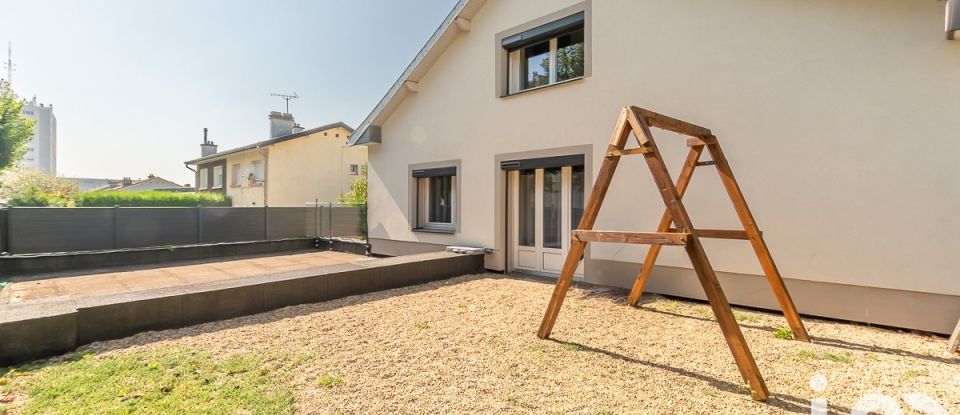 Pavillon 7 pièces de 290 m² à Longwy (54400)