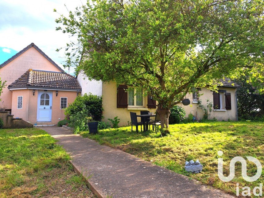 Maison traditionnelle 7 pièces de 143 m² à Dangeau (28160)