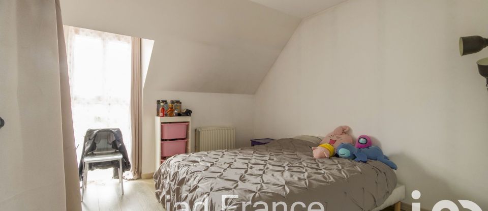 Longere 6 rooms of 172 m² in Saint-Georges-Motel (27710)