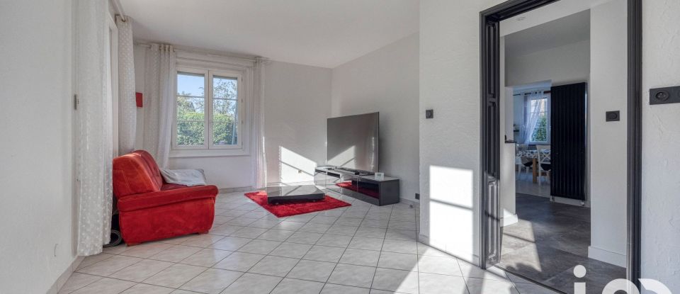 Maison 6 pièces de 177 m² à Domène (38420)