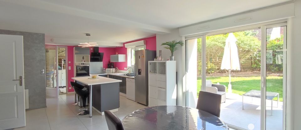 Maison 4 pièces de 92 m² à Cléry-Saint-André (45370)