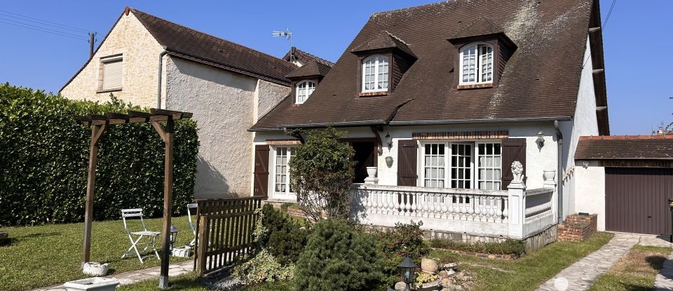 Maison traditionnelle 7 pièces de 182 m² à Livry-Gargan (93190)