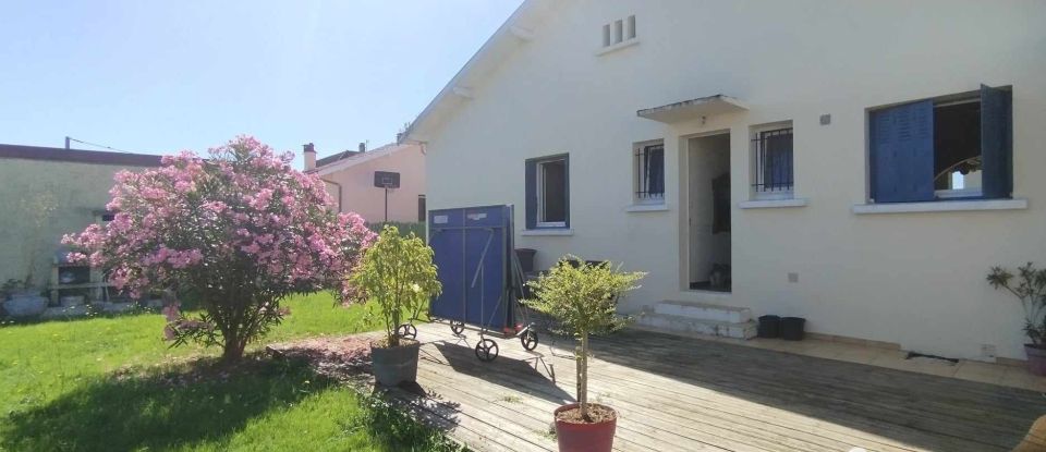 Village house 4 rooms of 85 m² in Soues (65430)