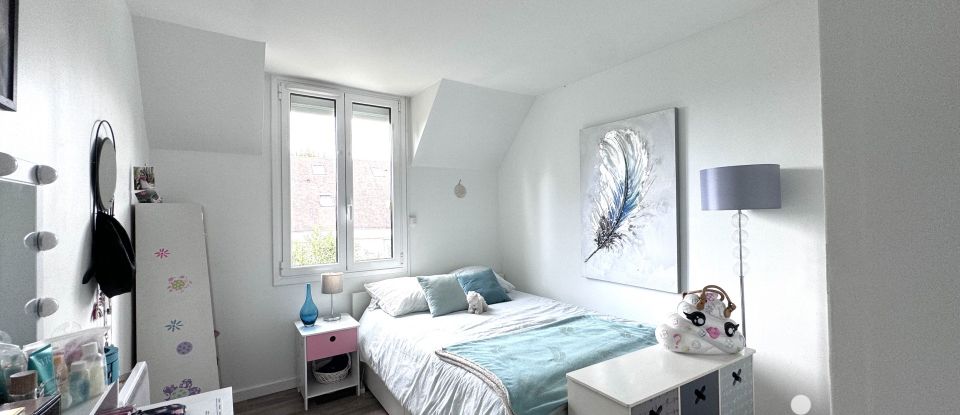 Maison 5 pièces de 80 m² à Marolles-en-Brie (94440)