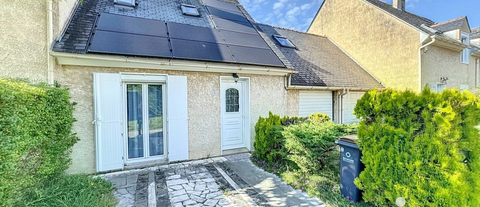 Maison 5 pièces de 80 m² à Marolles-en-Brie (94440)