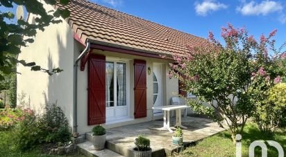 House 4 rooms of 80 m² in Naintré (86530)