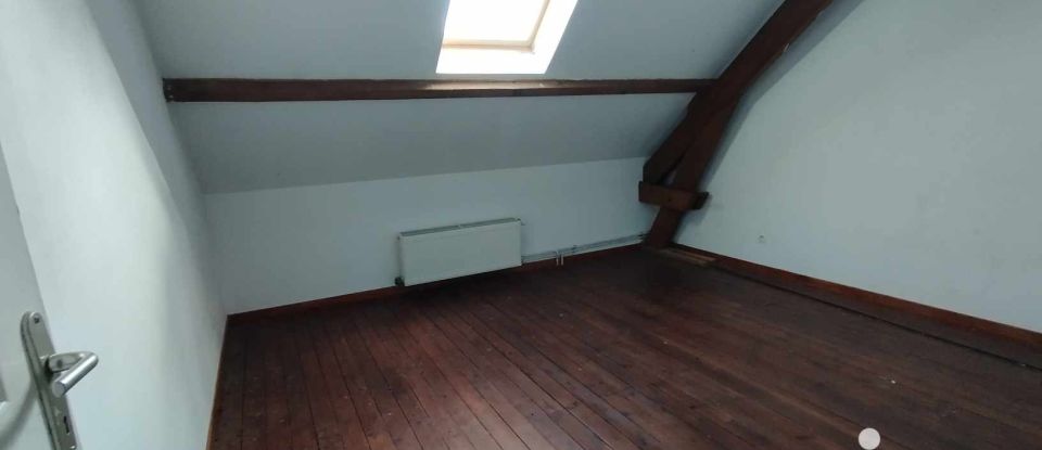 Village house 5 rooms of 144 m² in Moulins (02160)