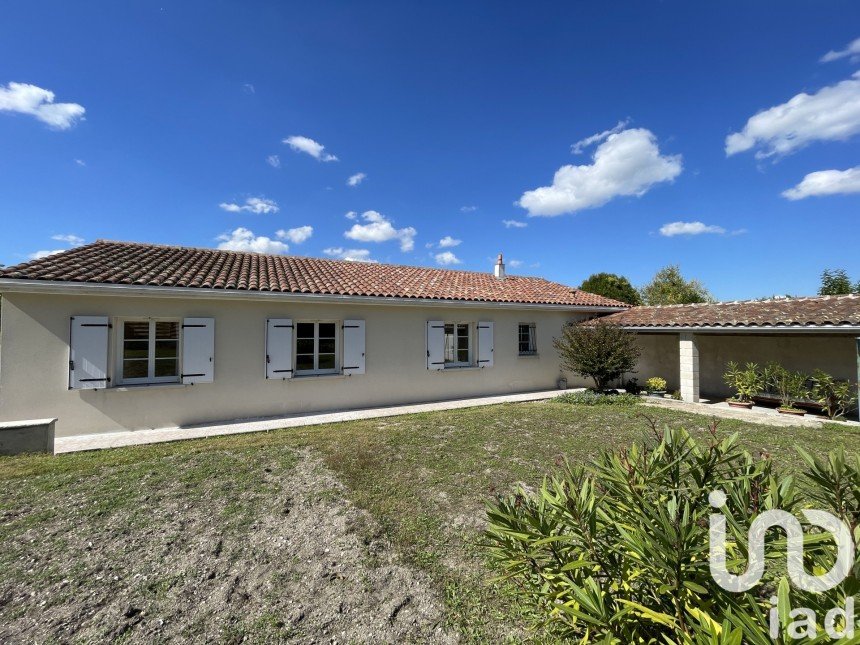 Maison traditionnelle 6 pièces de 149 m² à Barbezieux-Saint-Hilaire (16300)