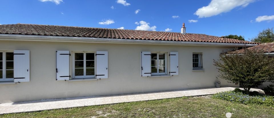 Maison traditionnelle 6 pièces de 149 m² à Barbezieux-Saint-Hilaire (16300)