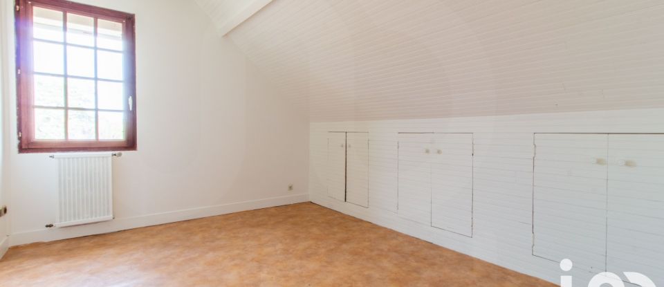 Maison 6 pièces de 120 m² à Saint-Martin-d'Abbat (45110)