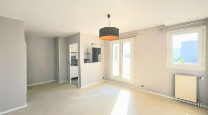 Appartement 2 pièces de 49 m² à Dammarie-les-Lys (77190)